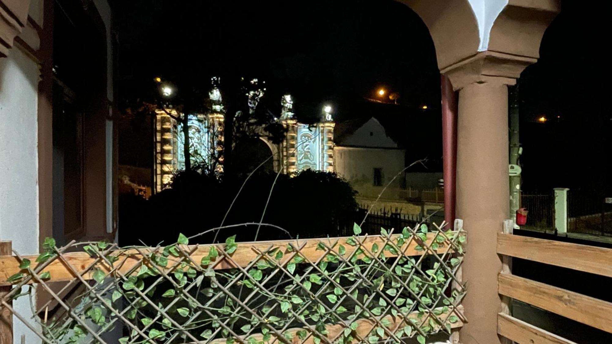 La Poarta Cetatii Villa Gyulafehérvár Kültér fotó
